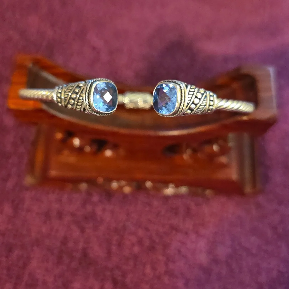 925  Silver and Blue ZIRCONIA  Women's Bracelet - Picture 2 of 4